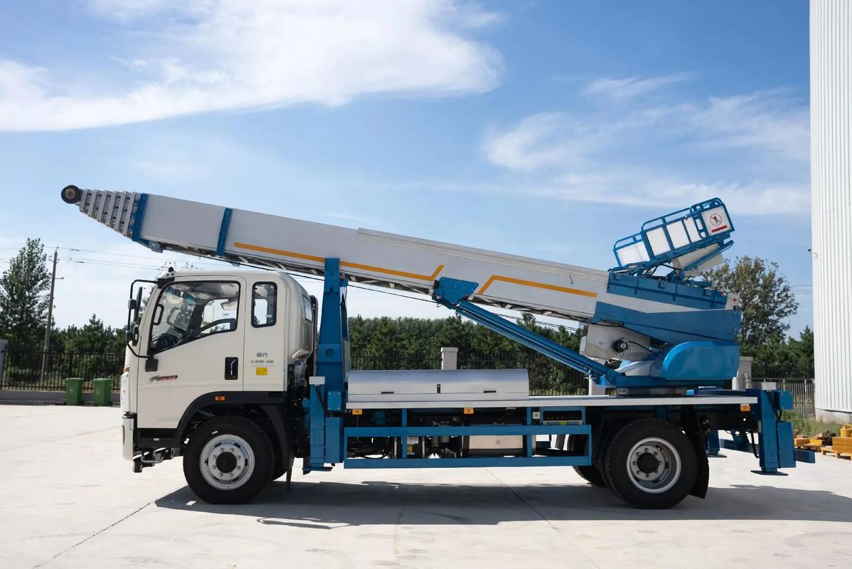 丹江口云梯上料车租赁费用