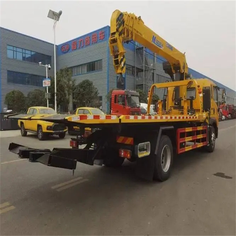 丹江口附近小随车吊出租电话，轻松解决搬运烦恼