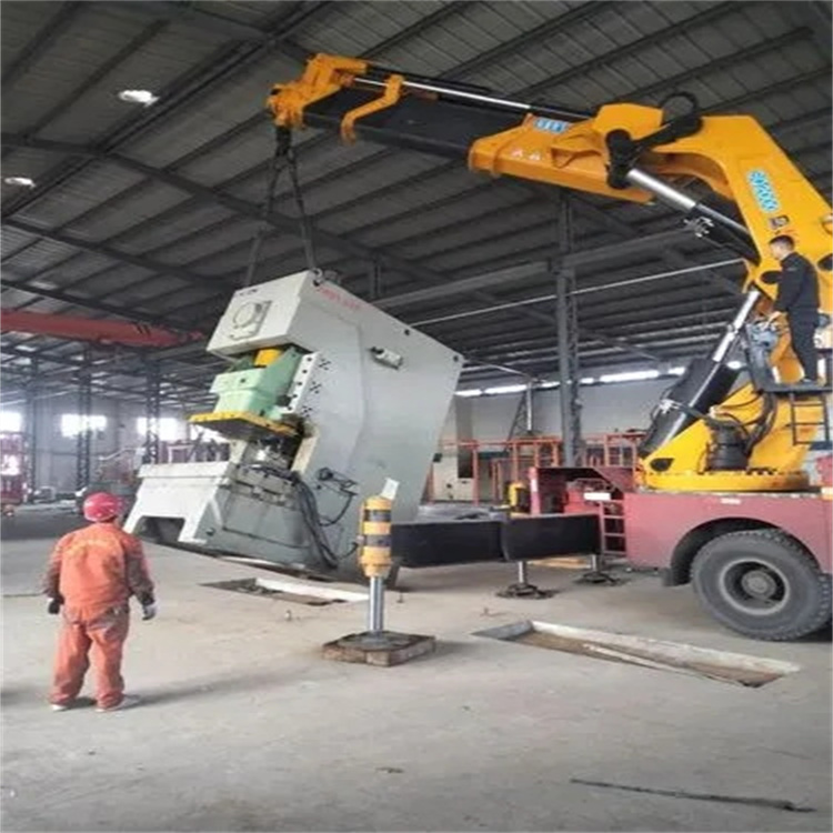 丹江口80吨折臂吊车出租附近电话